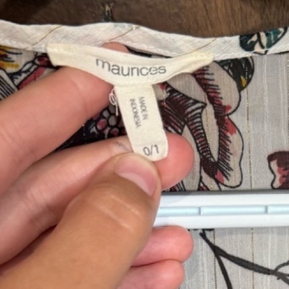 Maurice’s Floral Kimono Cardigan white semi sheer floral print Size 0/1 - Picture 7 of 10